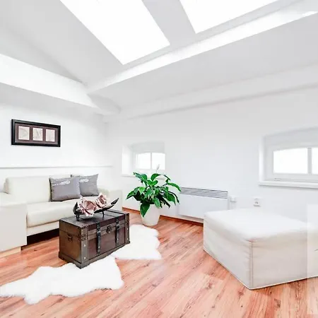 Attico Romantico Apartment شقة